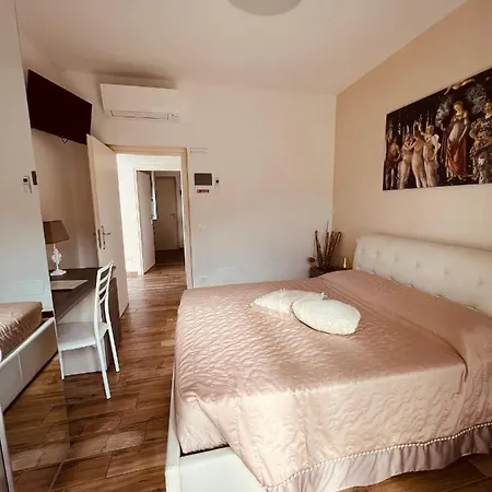 Affitta La Fenice Di Folli Lorella بيت ضيافة 4*